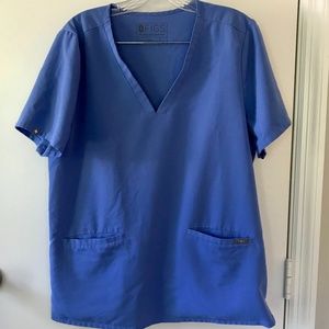 Figs Casma Three-Pocket Scrub Top